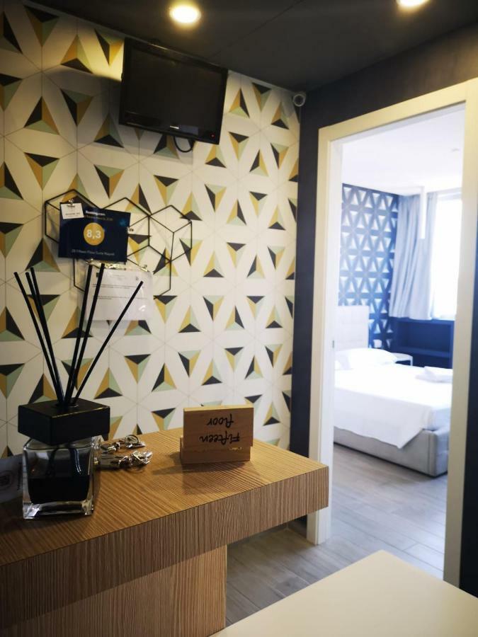 2B Fifteen Floor Suite Napoli Dış mekan fotoğraf